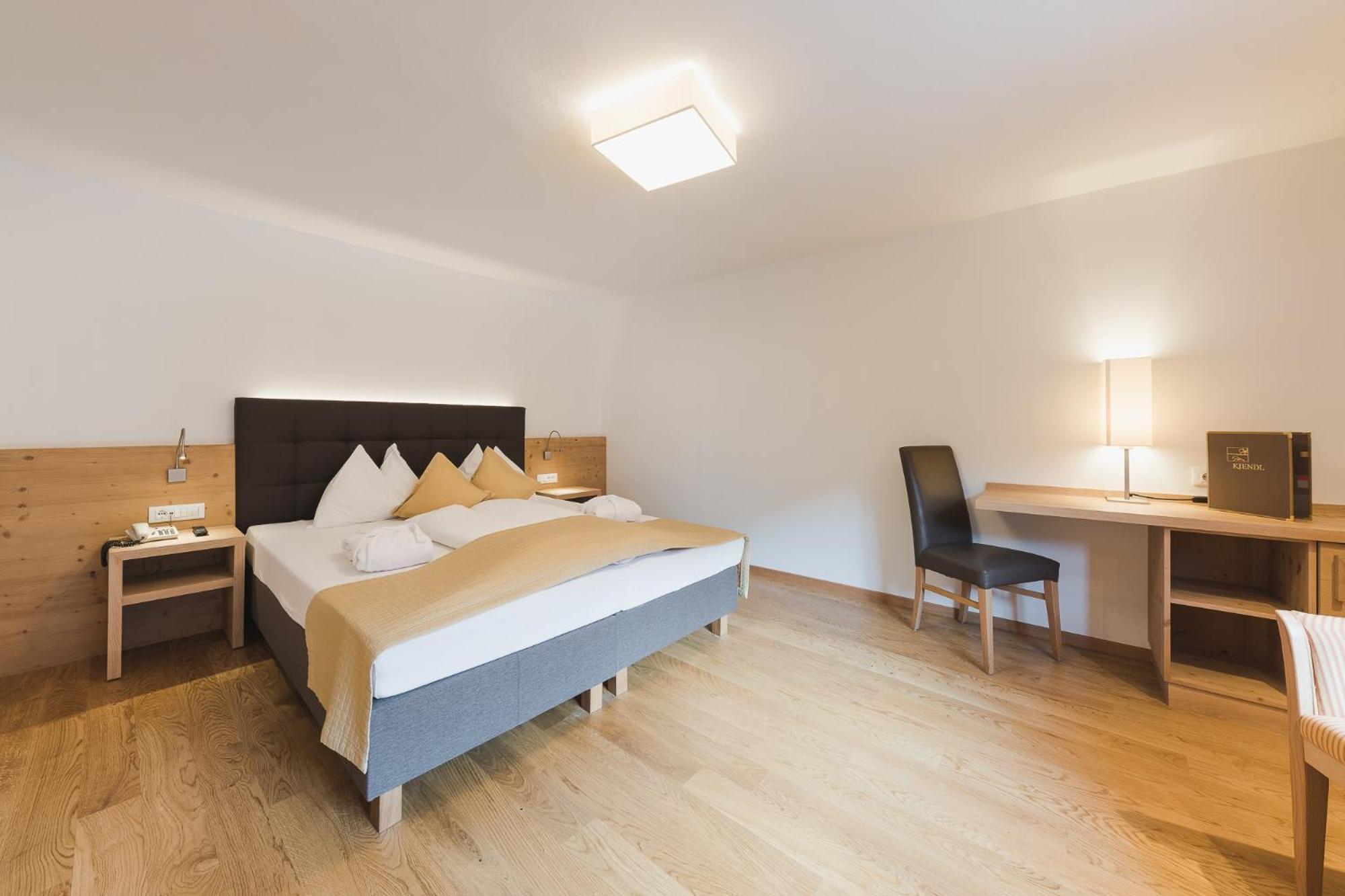 Hotel Kiendl Скена Номер фото