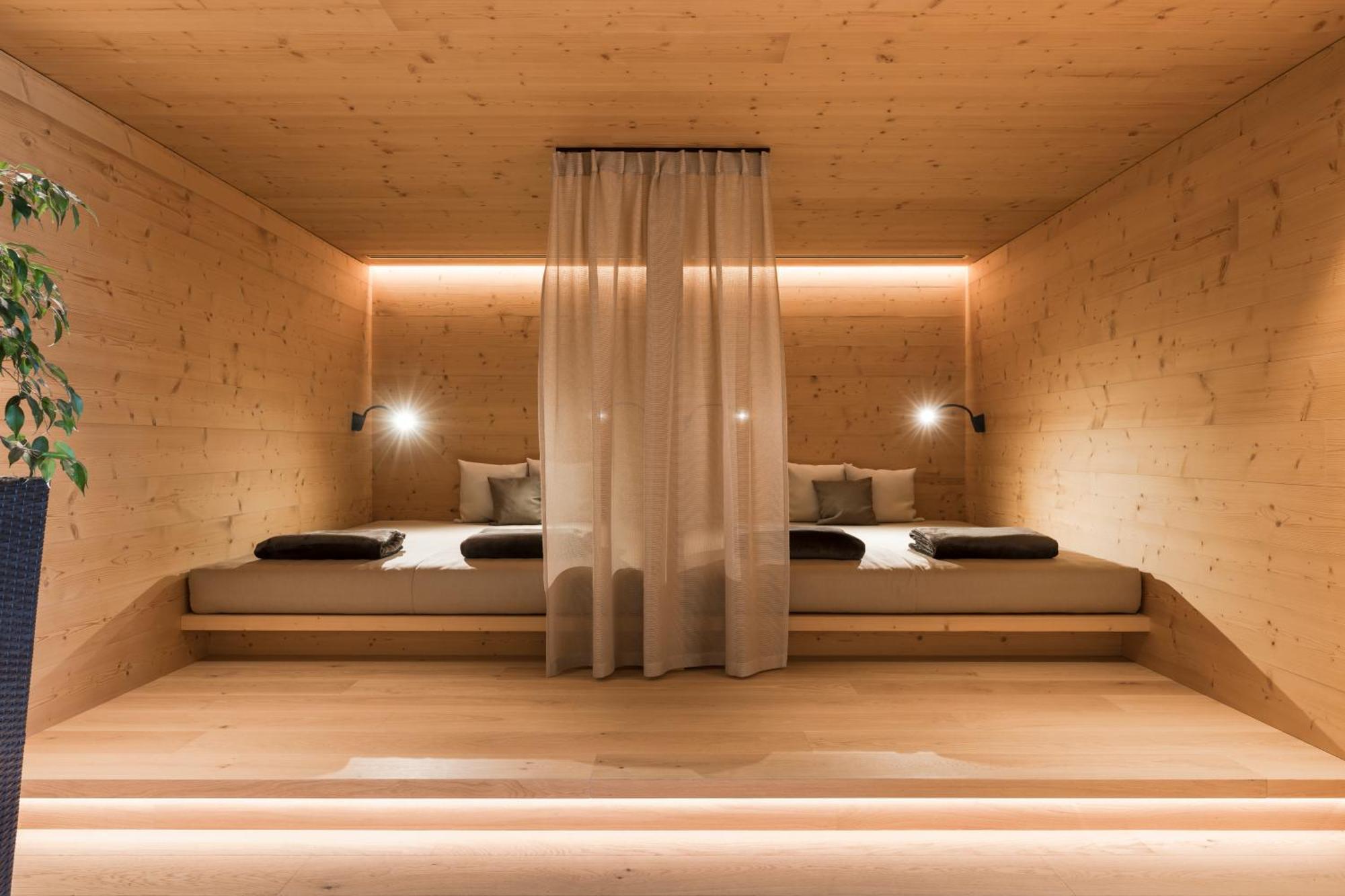 Hotel Kiendl Скена Экстерьер фото