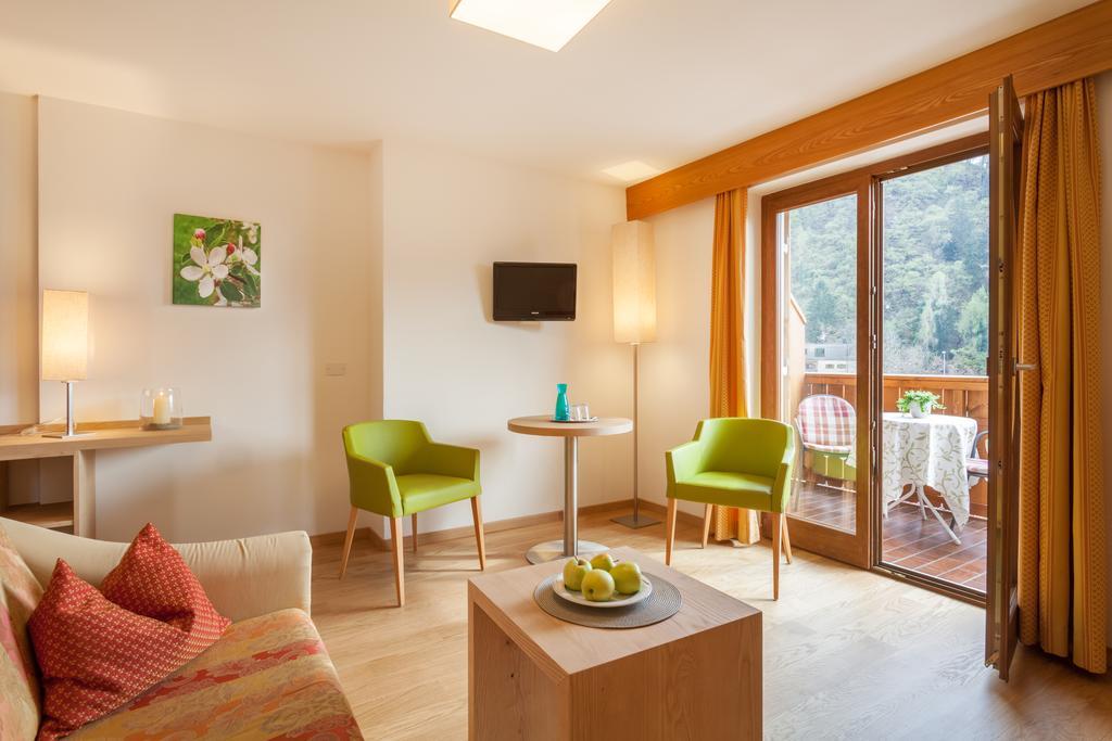 Hotel Kiendl Скена Экстерьер фото